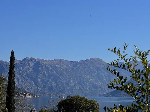 Sale, land lot, 2200m², Lipci, Kotor