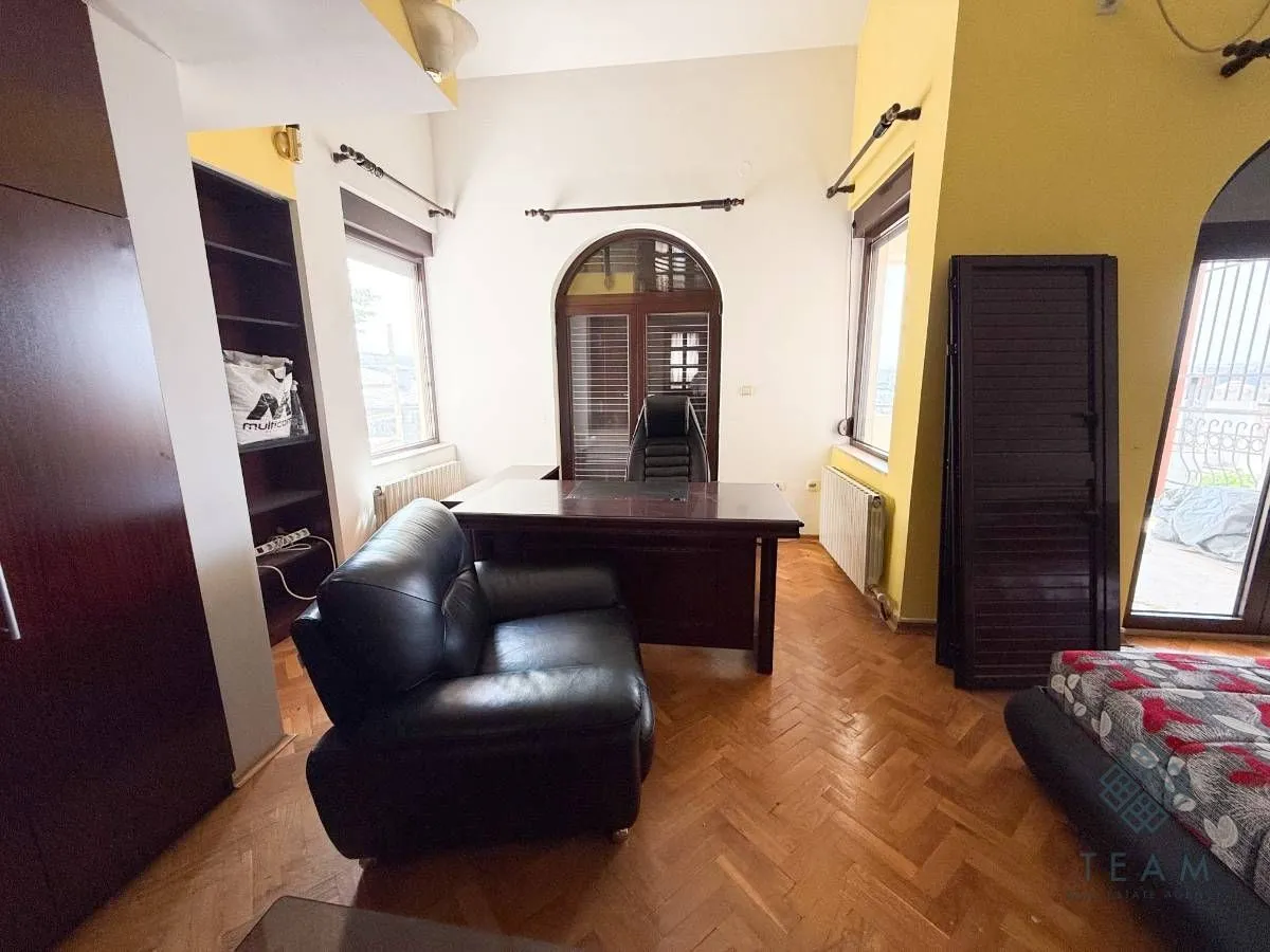 Rent, house, 460m², Gorica C, Podgorica
