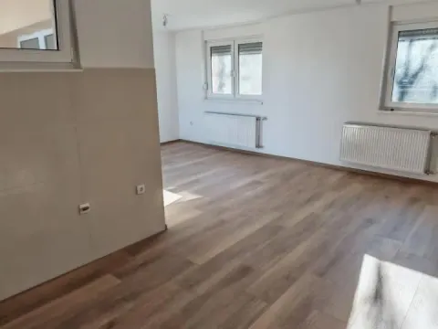 Sale, three bedroom apartment, 67m², Petrovaradin, Novi Sad - image 3