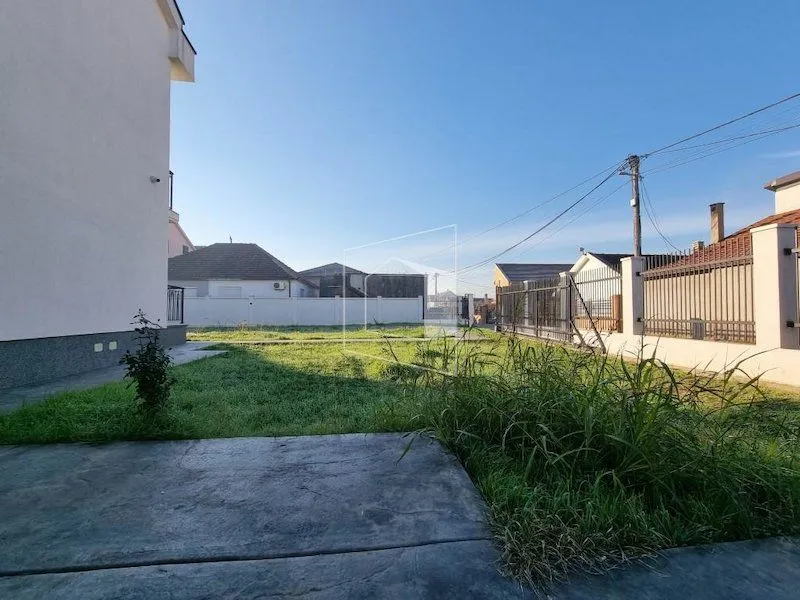 Sale, house, 400m², Tološi, Podgorica