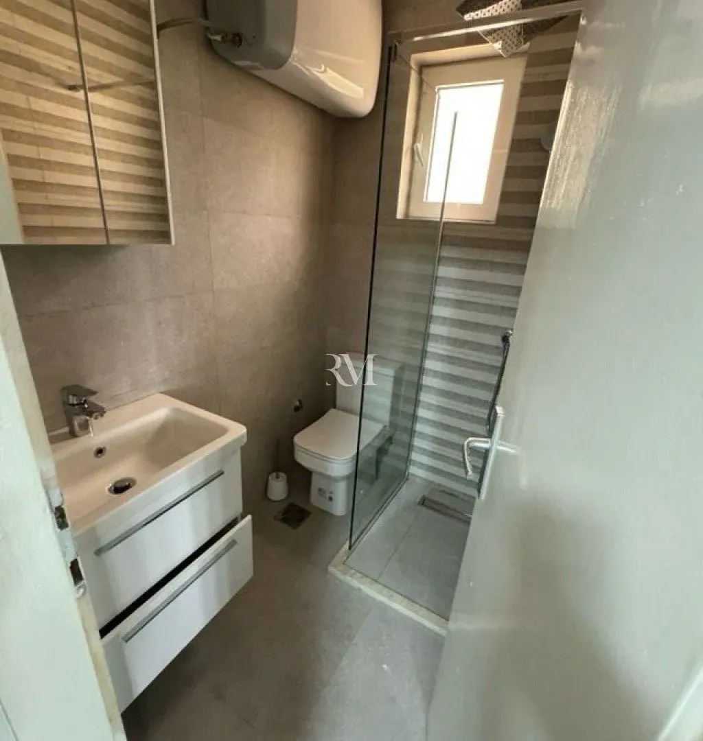 Rent, studio apartment, 31m², Risan, Kotor