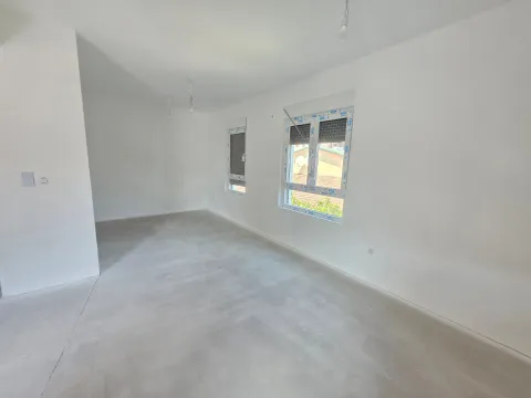 Prodaja, jednosoban stan, 46m², Momišići, Podgorica - image 2