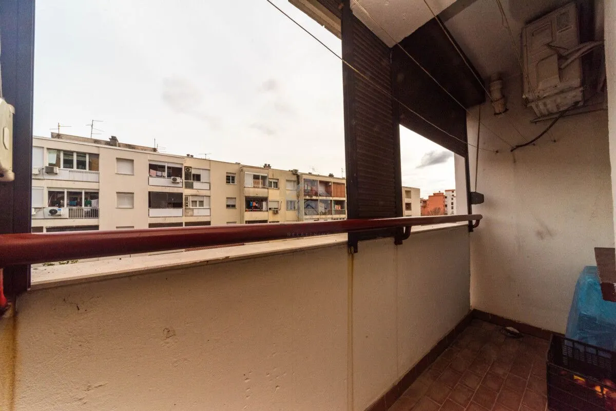 Prodaja, trosoban stan, 120m², Centar, Podgorica