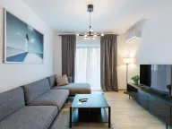 Izdavanje, dvosoban stan, 80m², Bečići, Budva - image 2