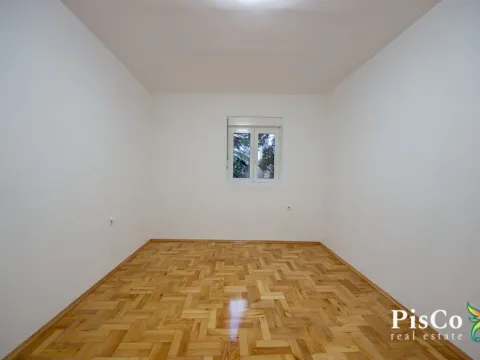 Prodaja, kuća, 150m², Centar, Podgorica - image 10