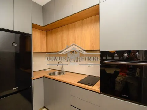 Prodaja, jednosoban stan, 49m², Central Point, Podgorica - image 6