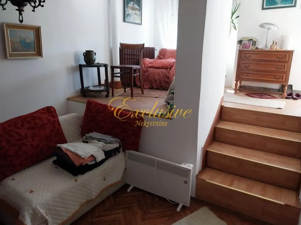 Prodaja, kuća, 116m², Kanarevo Brdo, Beograd