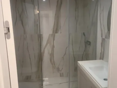 Izdavanje, trosoban stan, 77m², Novi Beograd Sve Podlokacije, Beograd - image 8