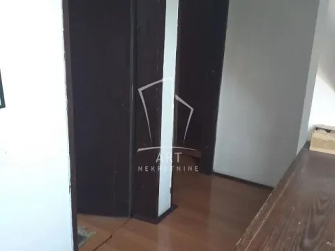 Prodaja, četvorosoban stan, 88m², Kalenić Pijaca, Vračar Sve Podlokacije - image 9