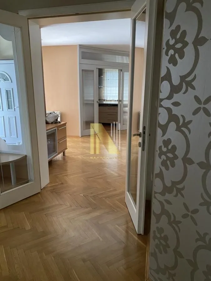 Izdavanje, četvorosoban stan, 210m², Telep, Novi Sad Sve Podlokacije