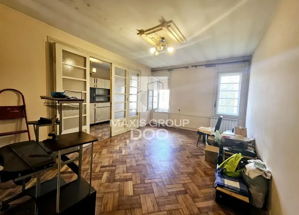 Prodaja, trosoban stan, 77m², Stari Grad, Beograd