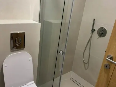 Izdavanje, jednosoban stan, 47m², City Kvart, Podgorica - image 8