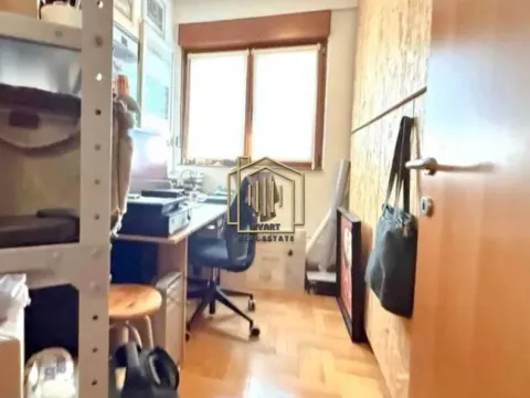 Prodaja, trosoban stan, 81m², Stari Aerodrom, Podgorica - image 2