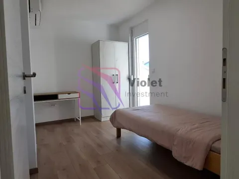 Izdavanje, trosoban stan, 100m², Zagorič, Podgorica - image 20