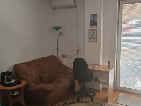 Prodaja, trosoban stan, 65m², Erdoglija, Kragujevac - image 2