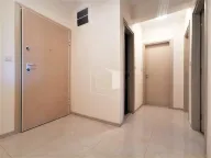 Prodaja, stan, 68m², City Kvart, Podgorica - image 3