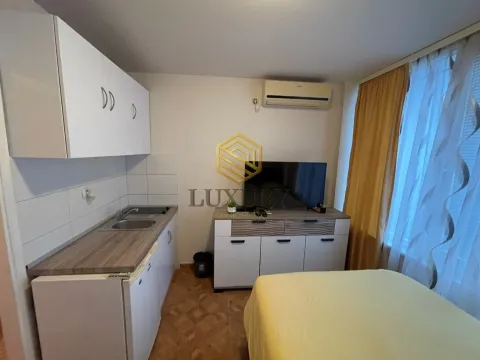 Rent, studio apartment, 200m², Zelenika, Podgorica - image 3