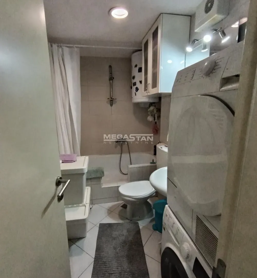 Sale, three bedroom apartment, 84m², Voždovac Sve Podlokacije, Beograd