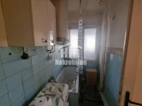 Prodaja, dvosoban stan, 61m², Zemun Centar, Zemun Sve Podlokacije - image 9