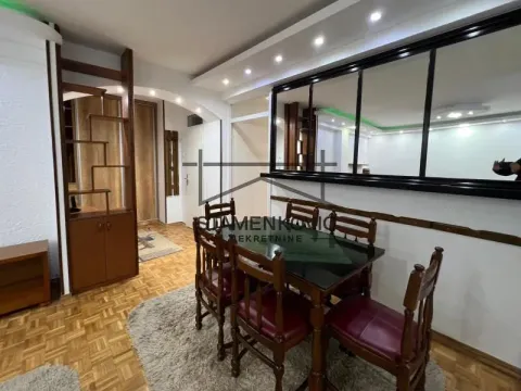 Izdavanje, četvorosoban stan, 87m², Sajam, Novi Sad Sve Podlokacije - image 4