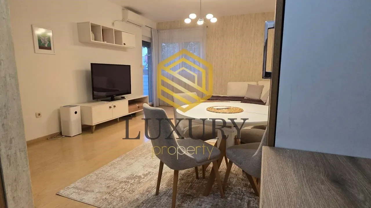 Izdavanje, jednosoban stan, 47m², Baston, Podgorica