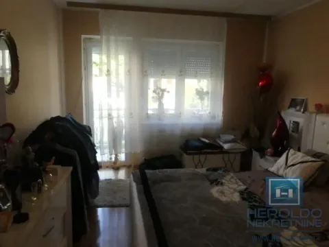 Prodaja, kuća, 380m², Pivara, Jagodina - image 47