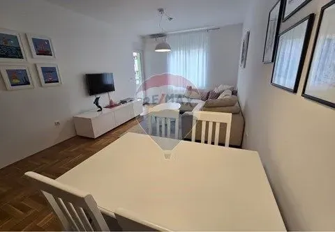 Izdavanje, jednosoban stan, 51m², Tuški Put, Podgorica - image 16