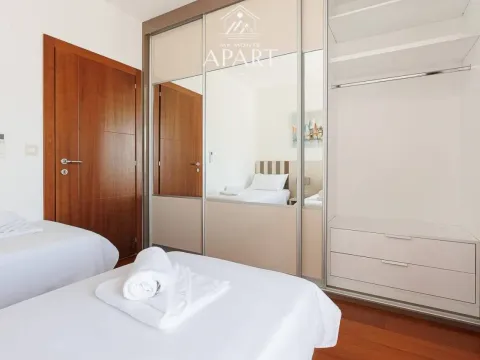 Izdavanje, trosoban stan, 107m², Bečići, Budva - image 8