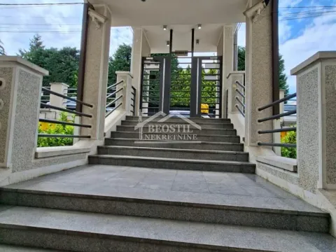 Rent, four bedroom apartment, 125m², Savski Venac, Beograd - image 13