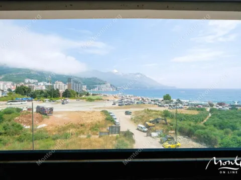 Sale, one bedroom apartment, 52m², Bečići, Budva - image 3