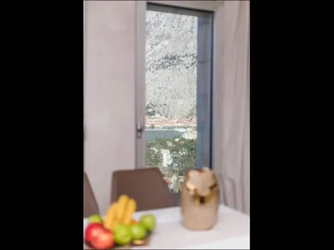 Izdavanje, dvosoban stan, 82m², Kotor, Crna Gora - image 8