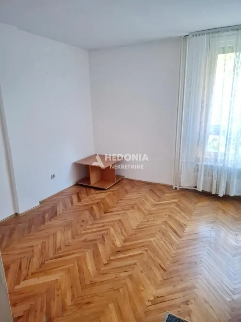 Prodaja, dvosoban stan, 65m², Galenika, Beograd