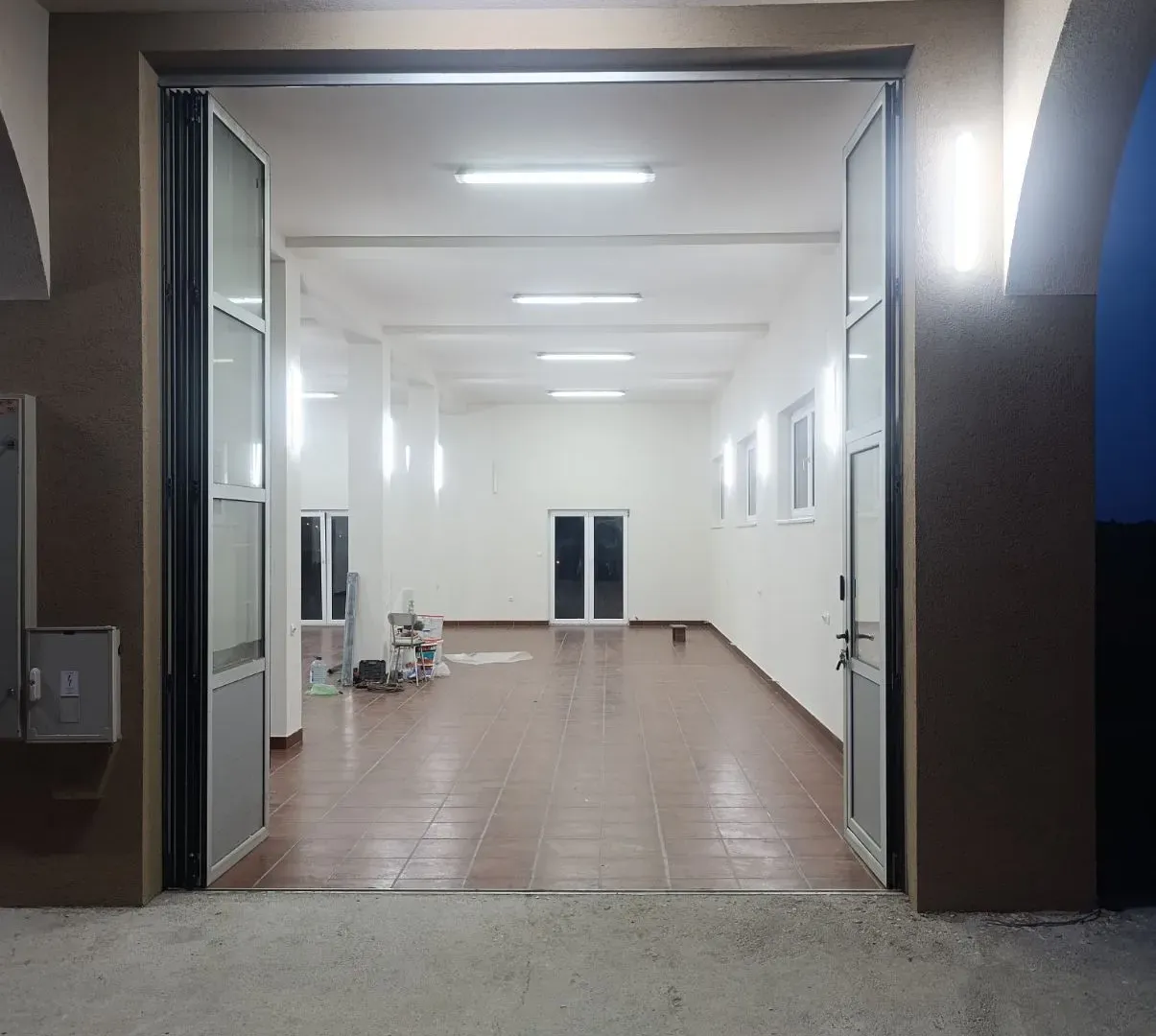 Rent, office space, 160m², Kaludjerica, Grocka