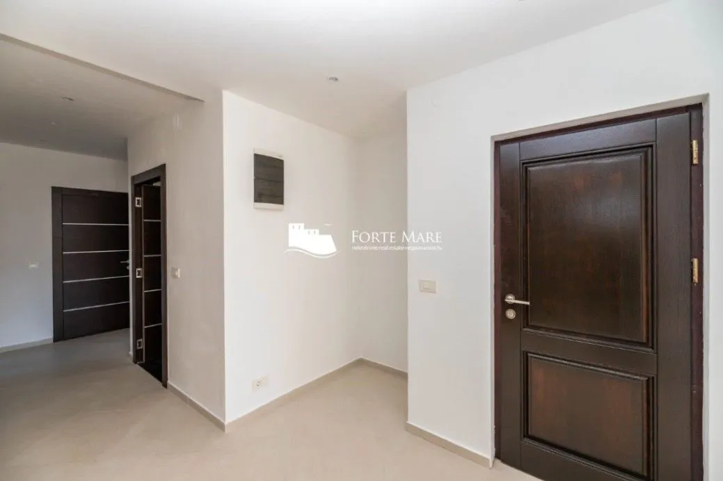 Prodaja, dvosoban stan, 95m², Topla, Herceg Novi
