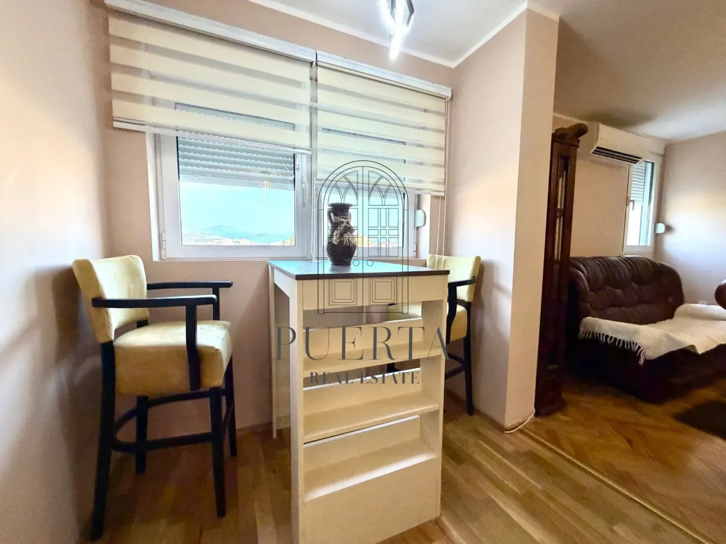 Rent, two bedroom apartment, 78m², Blok 5, Podgorica