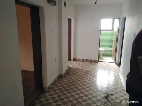 Prodaja, kuća, 350m², Sremčica, Beograd - image 8
