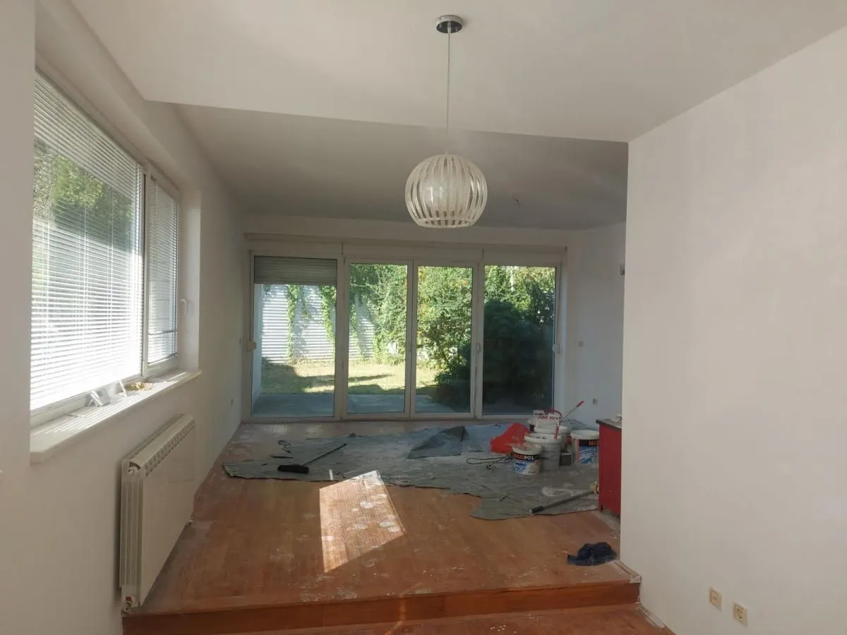 Izdavanje, kuća, 300m², Savski Venac, Beograd