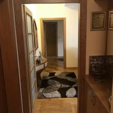 Izdavanje, trosoban stan, 76m², Južni Bulevar, Vračar Sve Podlokacije - image 9