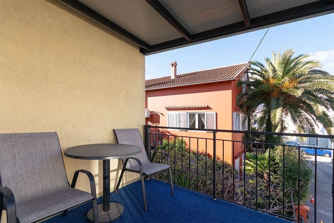 Prodaja, jednosoban stan, 45m², Centar, Tivat