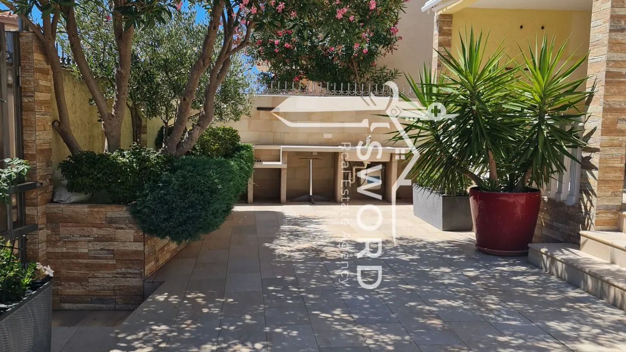 Sale, house, 290m², Dubrava, Bar