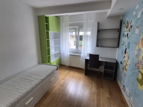 Izdavanje, trosoban stan, 72m², Lekino Brdo, Voždovac Sve Podlokacije - image 8