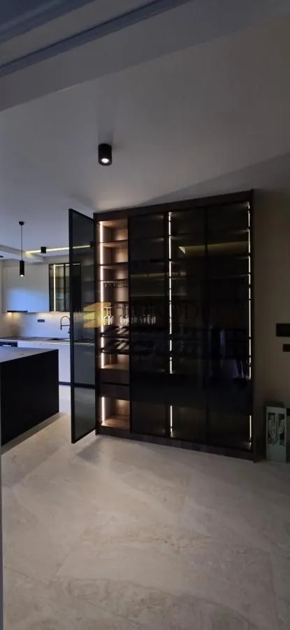 Izdavanje, trosoban stan, 82m², Olimp, Zvezdara Sve Podlokacije