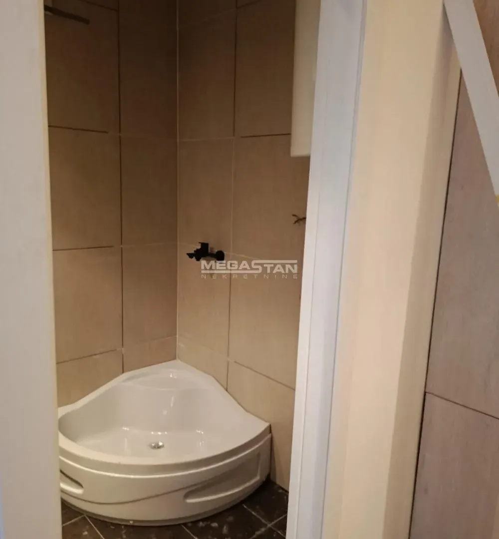 Prodaja, dvosoban stan, 66m², Zvezdara Sve Podlokacije, Beograd
