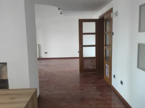 Izdavanje, kuća, 300m², Gorica C, Podgorica - image 7