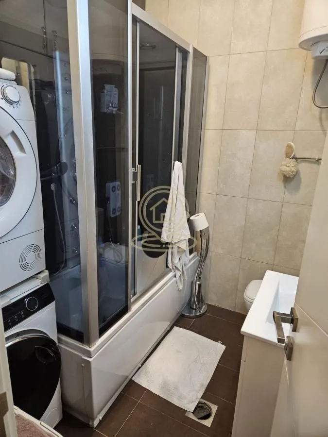 Izdavanje, trosoban stan, 80m², Bogoslovija, Palilula Sve Podlokacije