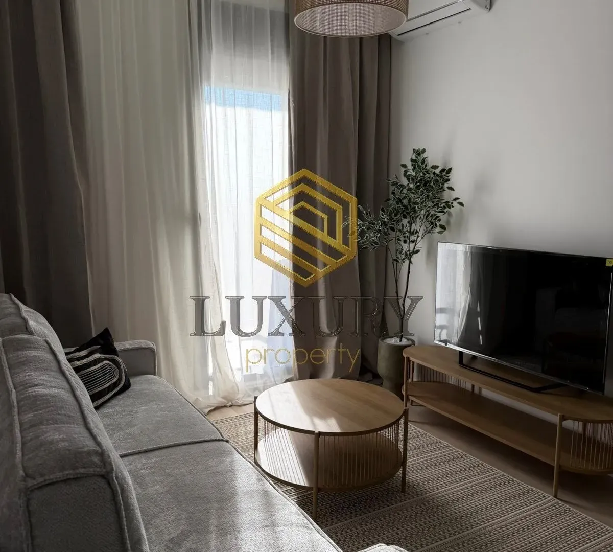 Izdavanje, jednosoban stan, 37m², Tološi, Podgorica