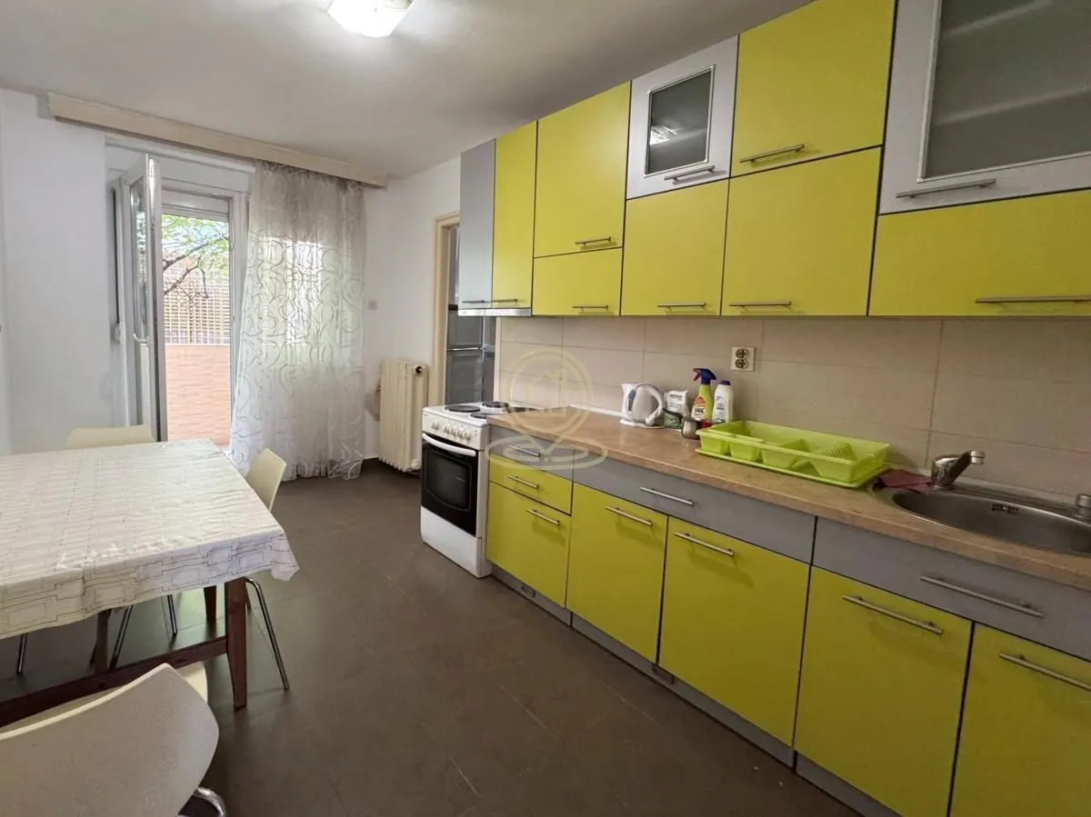 Rent, three bedroom apartment, 75m², Stari Grad, Beograd