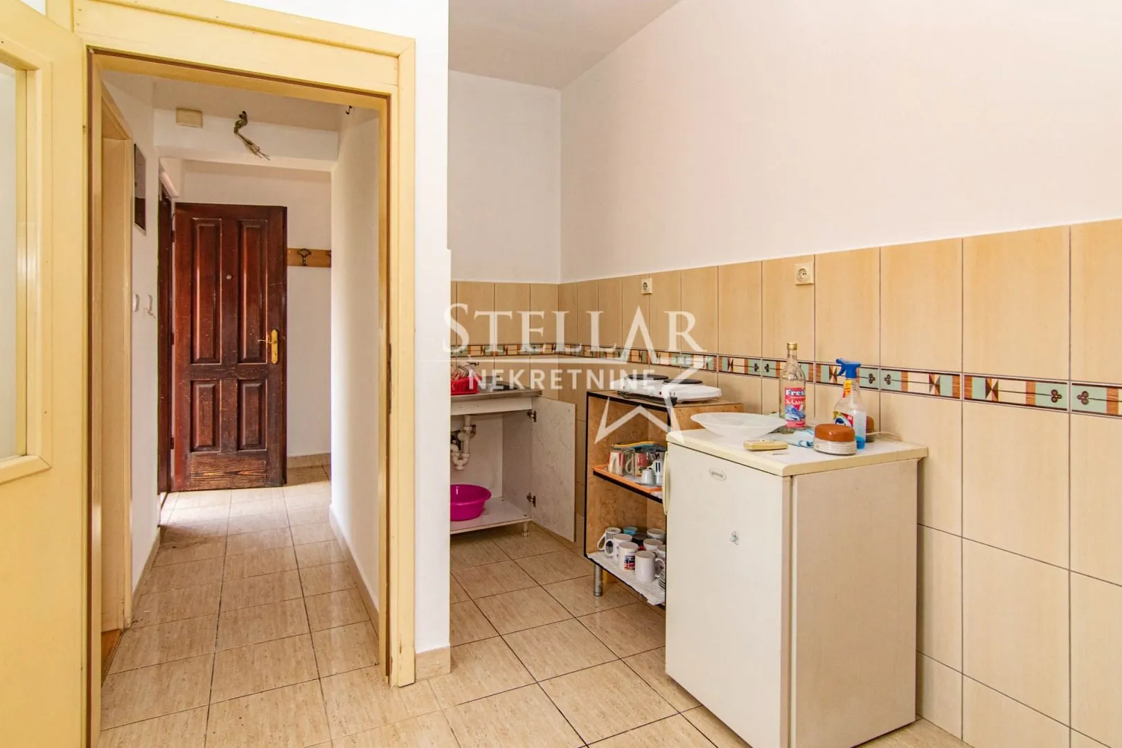 Rent, office space, 120m², Stari Aerodrom, Podgorica