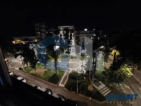 Izdavanje, dvosoban stan, 63m², Vračar, Šid - image 12