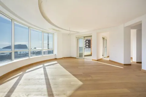 Sale, three bedroom apartment, 122m², Budva, Crna Gora - image 9
